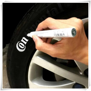 1pcs Universal Car accessories Paint marker auto Supplies for Toyota Yaris Hiace Prius V Hilux Land Tacoma Tercel Tiara Van