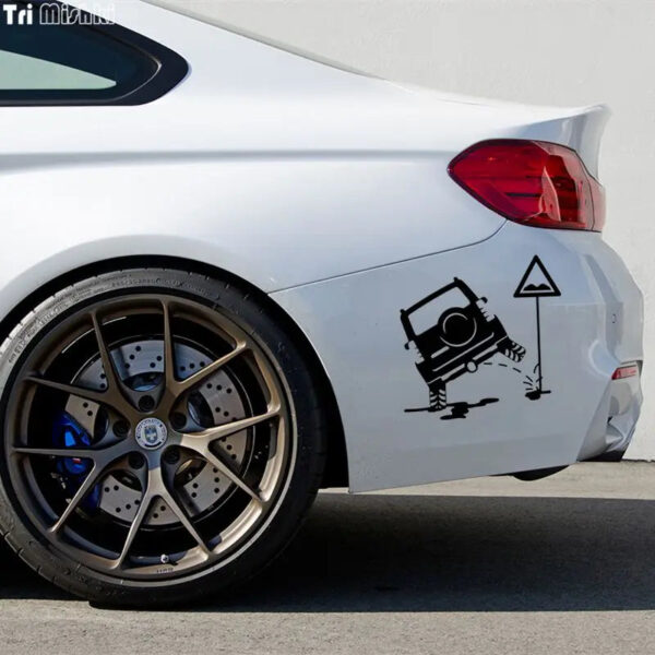 Tri Mishki Hzx132 15*15cm Vinyl Cut Funny Car Sticker for Jeep is Peeing Auto Car Stickers on SUV Off Road Waterproof Reflective - Image 3