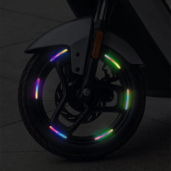 Car Universal  Wheel Hub Reflective Stripes Safety Opening Warning Sticker Tape Auto Warning Reflective Tape Exterior Accessorie - Image 2