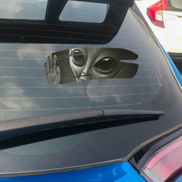 11.8 X 7.87CM 3D Cool Alien Cracked Car Sticker Self-Adhesive PVC Vinyl Auto Racing Decal for Covering Scratches & Pull Flowers - Image 5
